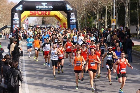 Albert Moreno y Rosamari Carulla ganan en la Mitja Marató de Cambrils